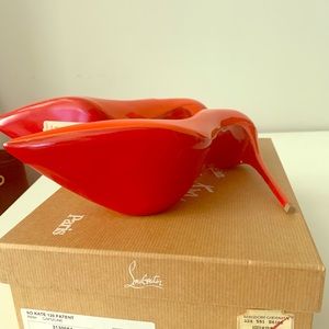 Size 39 Christian Loubs